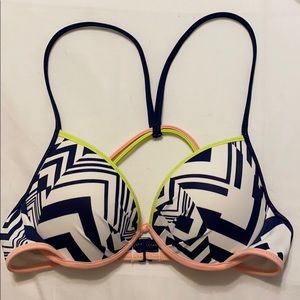 NWOT Victoria’s Secret Bikini Top